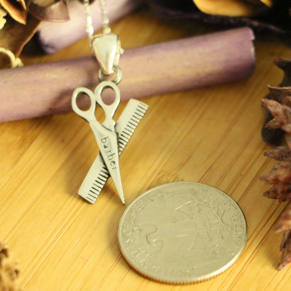 925 Sterling Silver comb & scissor Necklace - Picture 4 of 8